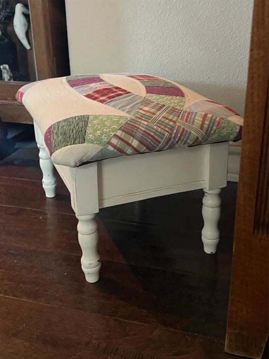 Quilt Stool with Storage
